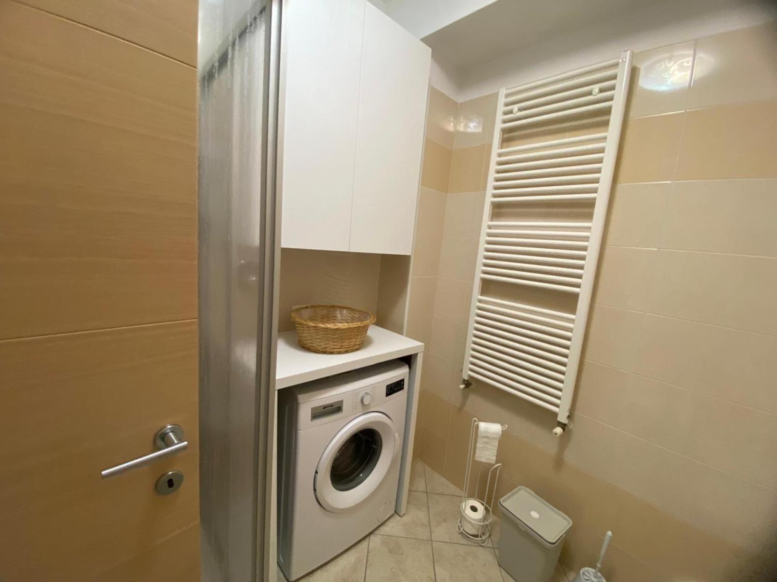 Alma Apartment Сірміоне Номер фото