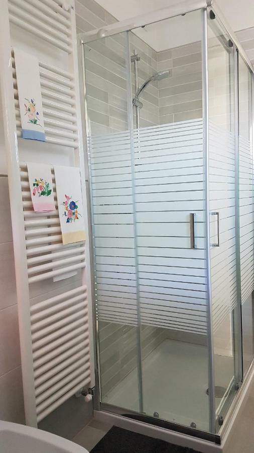 Alma Apartment Сірміоне Екстер'єр фото